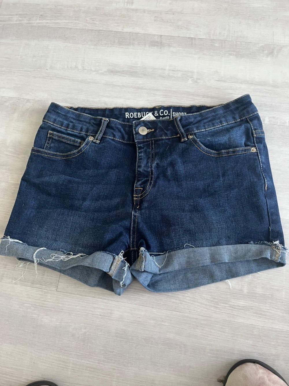 Roebuck & Co. Dark Indigo Rolled Hem Denim Shorts VTG NWOT SZ 12